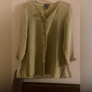 Eileen Fisher 100% Linen Guaze Raw Edge Button Green Top.